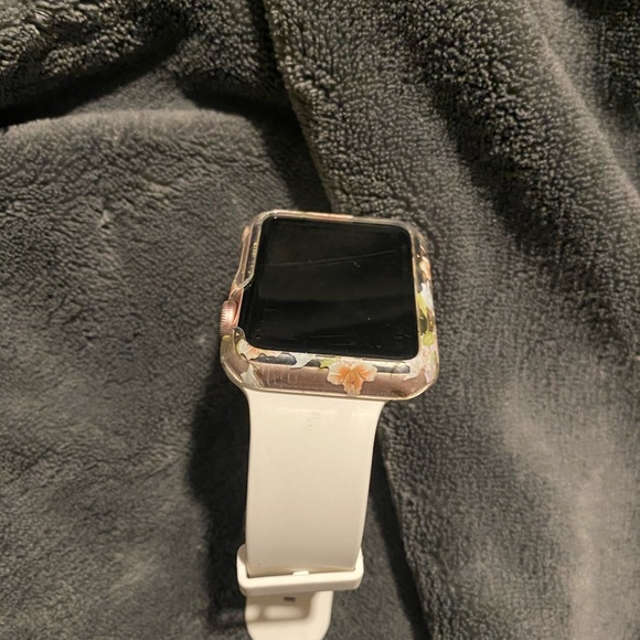 Apple Watch Case & Wristband - Picture 3 of 5